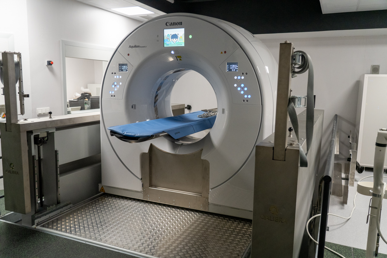 Presentación del nuevo equipo de Tomografía Computerizada del Hospital Clínico Veterinario Complutense